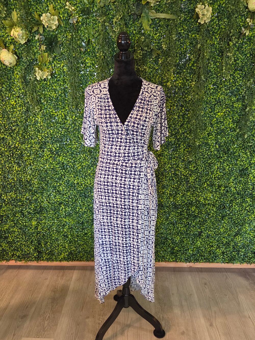 Lucky Brand Flutter Sleeve Printed Wrap Dress, Medium